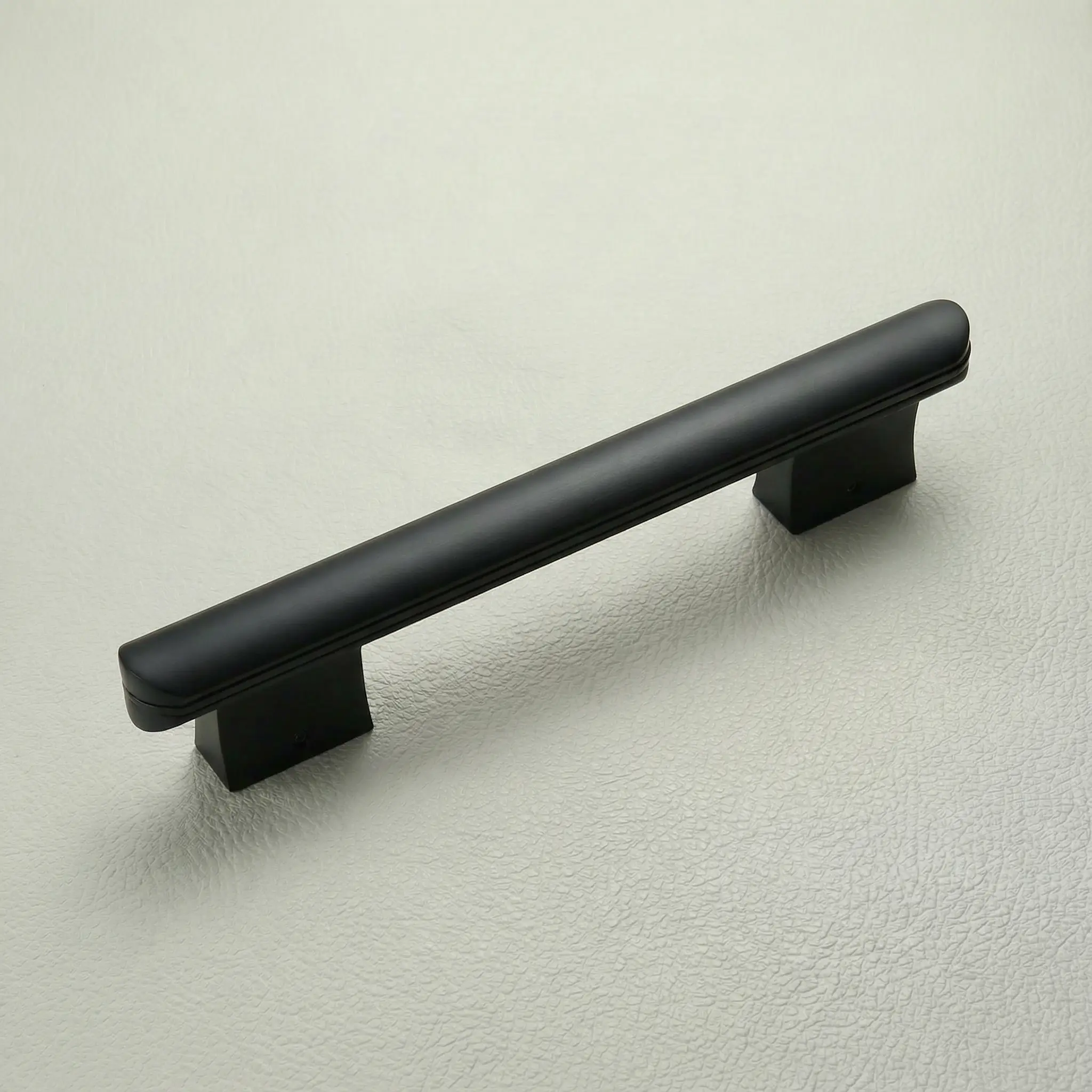 RB 401 - 3-Piece Aluminium Main Door Handle for Luxurious Homes - Image 2