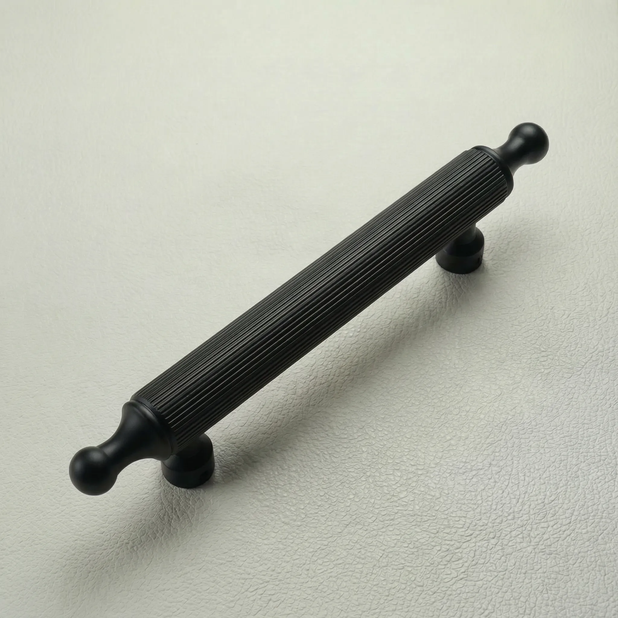 RB 412 - KingAura Aluminum Door Handle with Bold Profile - Image 2