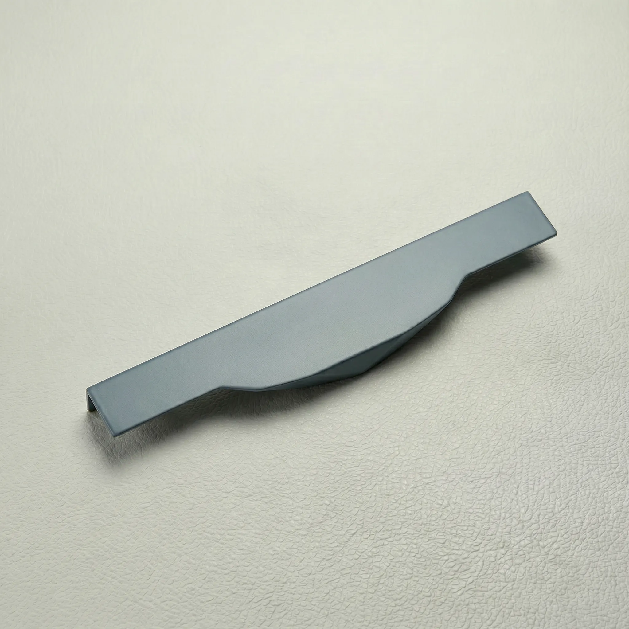 RB 304 Diamond Cut Aluminium Kitchen Profile Handle - Image 3