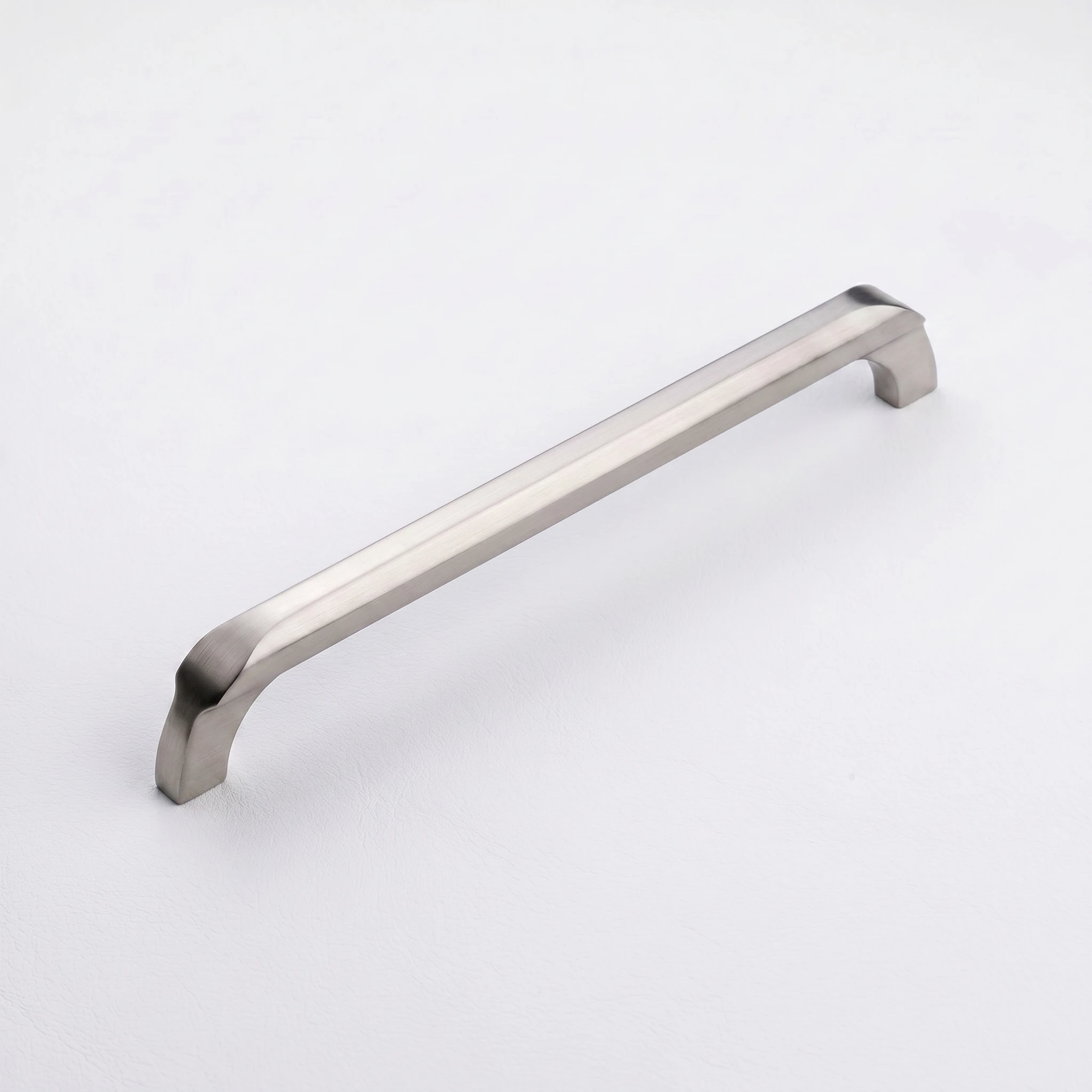 RB-092 Known as Industrial-Grade Luxury Aluminum Cabinet Handle Manufacturer in Rajkot - Image 3